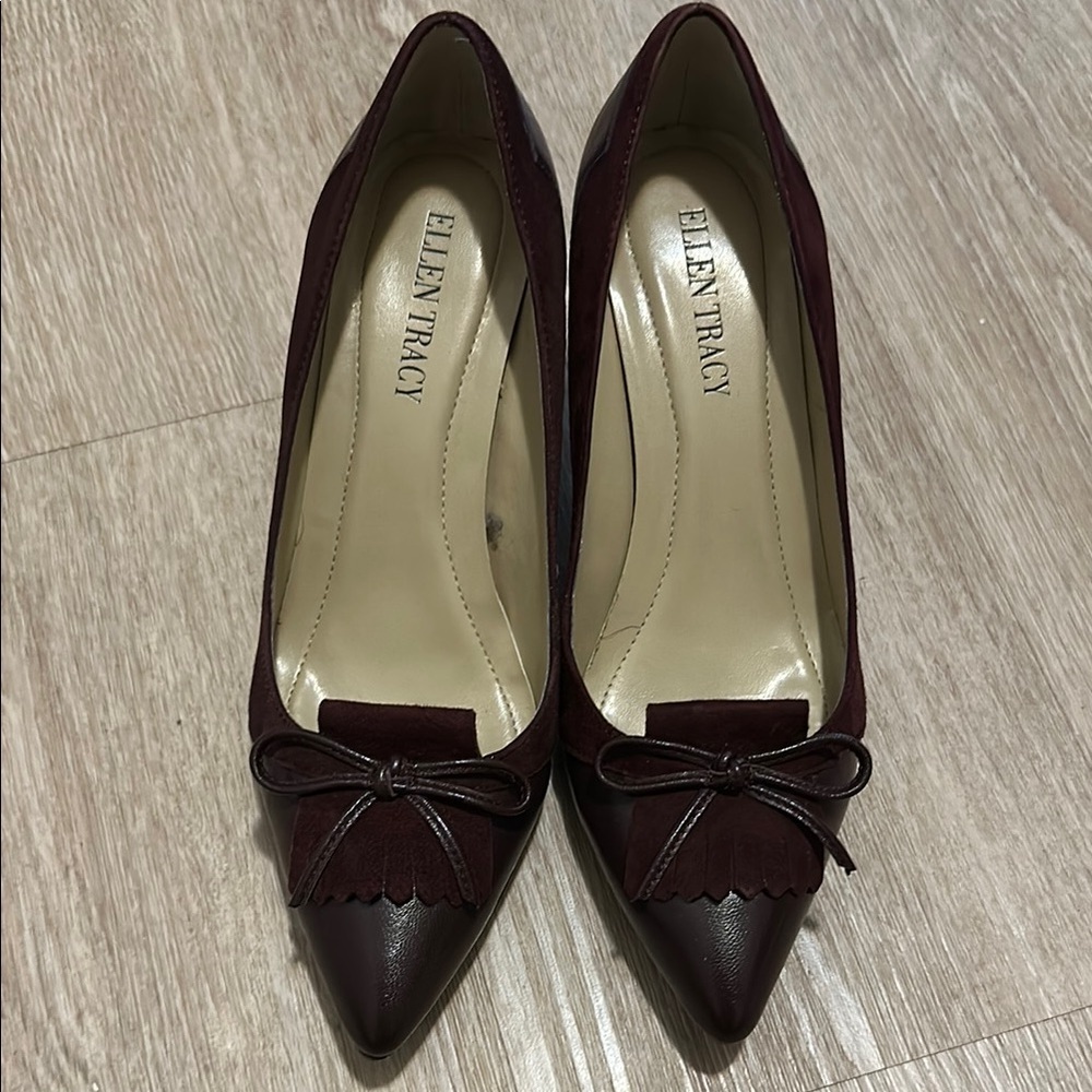 Ellen Tracy Red Heels with Pointed Toe and Bow Detail